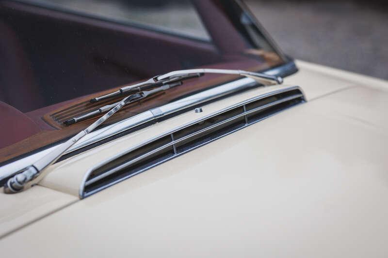 1968 Mercedes - Benz 280SL Pagoda