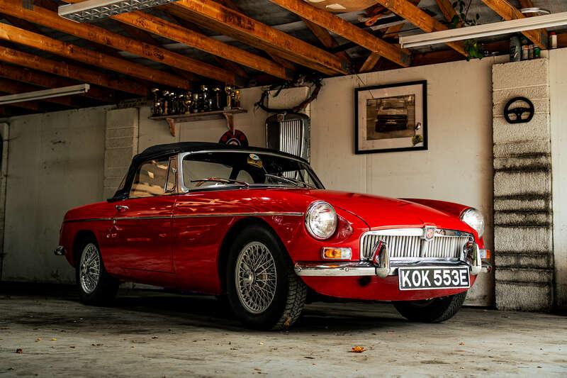 1967 MG B Roadster