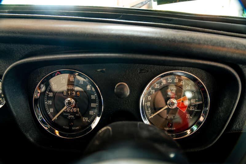 1967 MG B Roadster