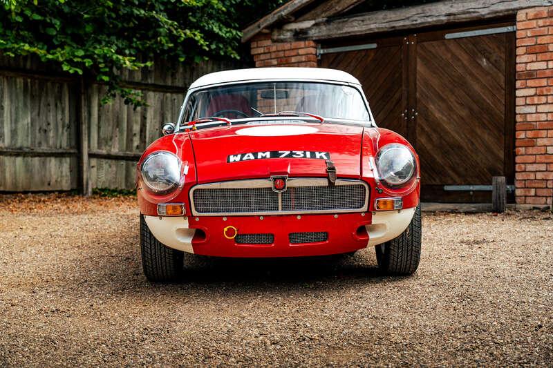 1971 MG B Roadster