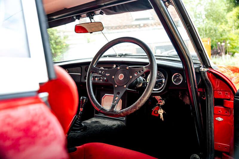 1971 MG B Roadster