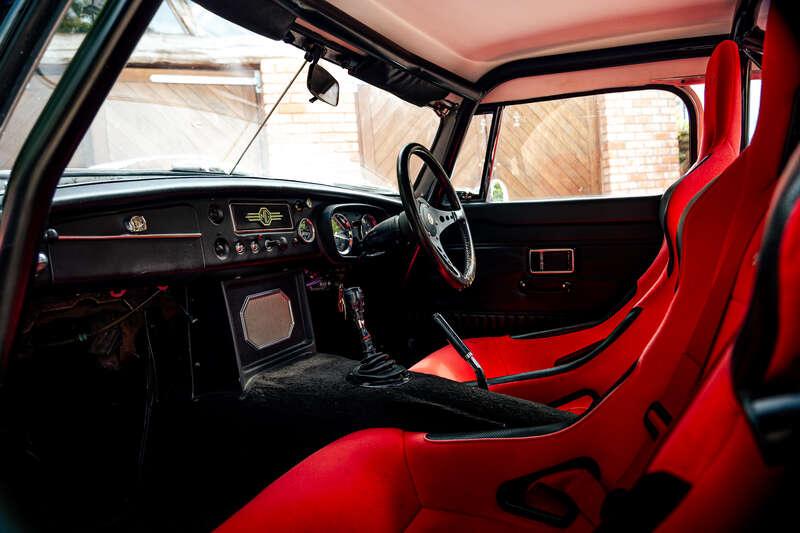 1971 MG B Roadster