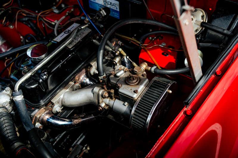 1971 MG B Roadster