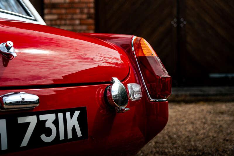 1971 MG B Roadster