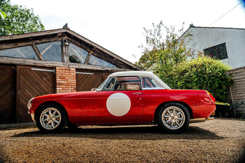 1971 MG B Roadster