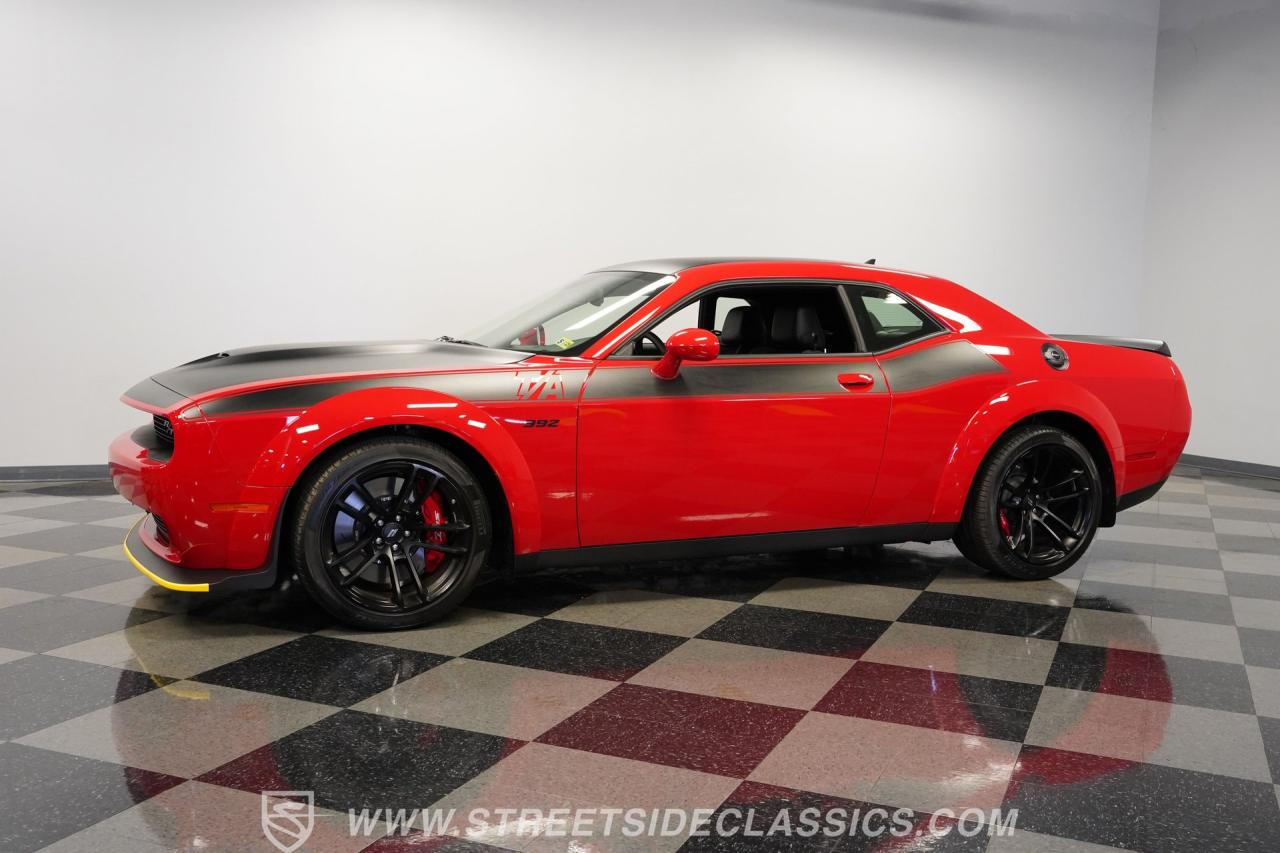 2022 Dodge Challenger R/T Scat Pack T/A 392 Widebody