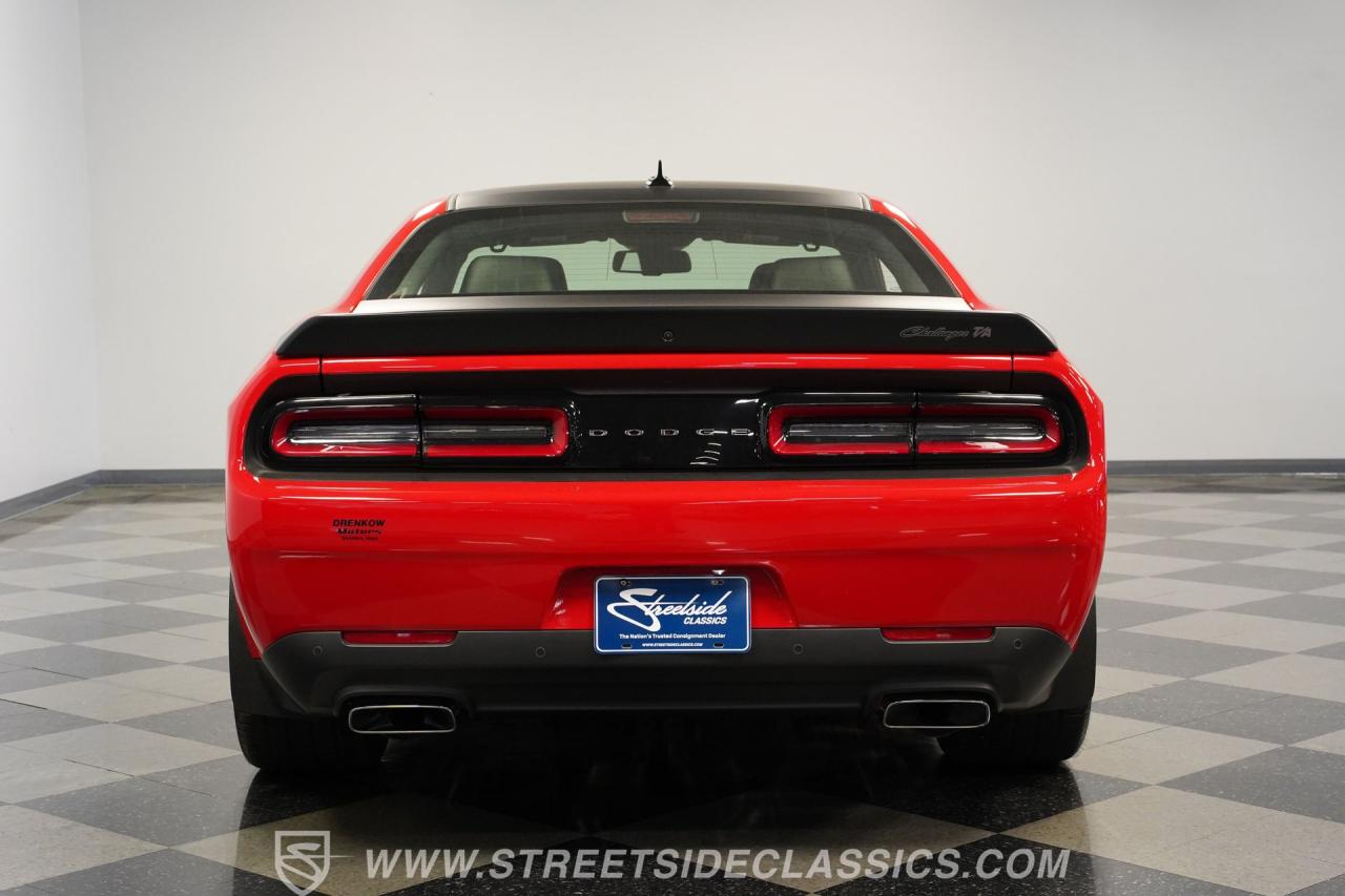 2022 Dodge Challenger R/T Scat Pack T/A 392 Widebody