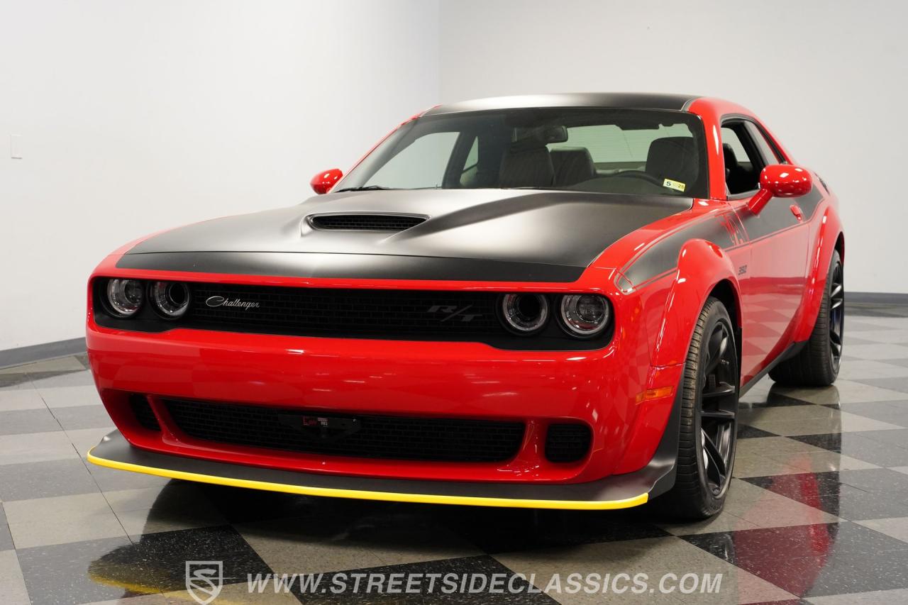 2022 Dodge Challenger R/T Scat Pack T/A 392 Widebody