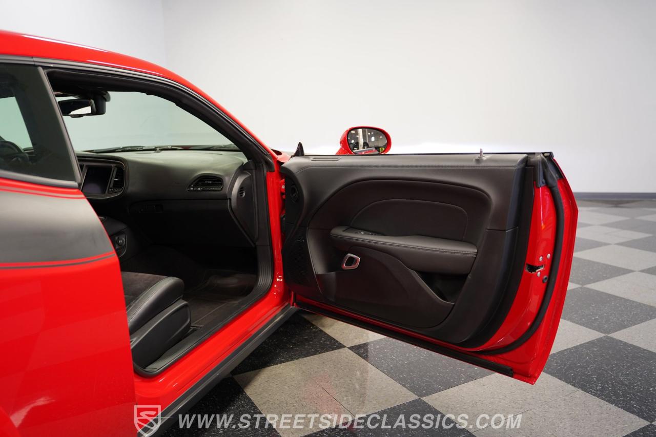 2022 Dodge Challenger R/T Scat Pack T/A 392 Widebody
