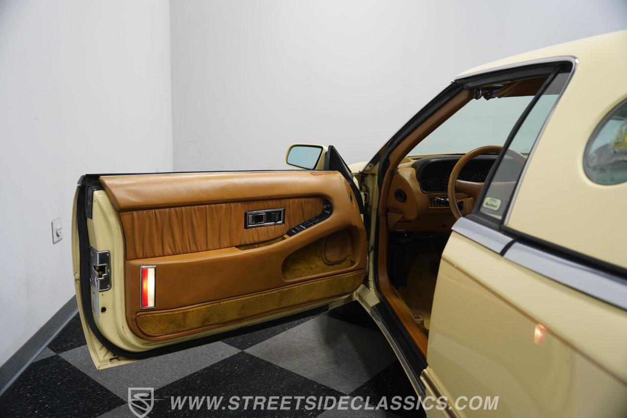 1989 Chrysler TC by Maserati