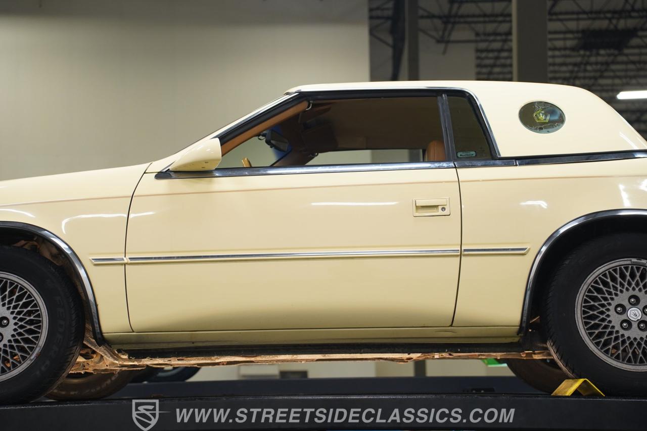 1989 Chrysler TC by Maserati