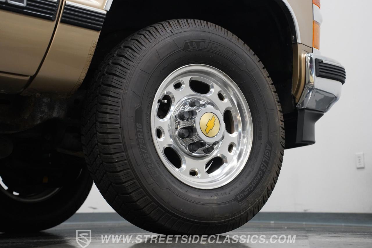 1999 Chevrolet Suburban 2500