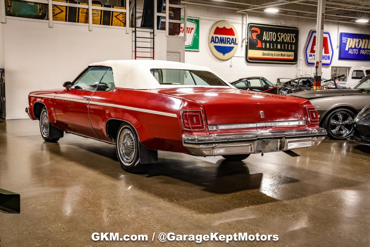 1975 Oldsmobile Delta 88 Royale