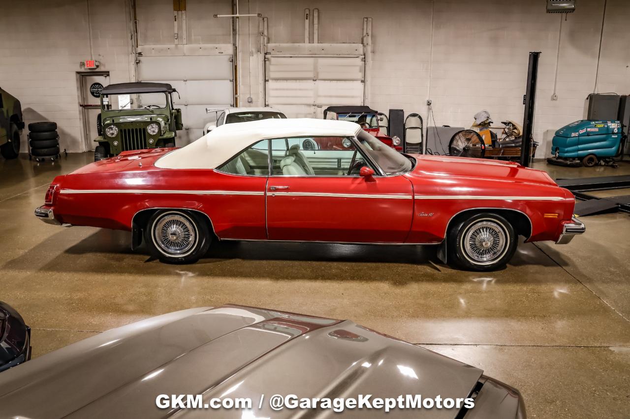 1975 Oldsmobile Delta 88 Royale