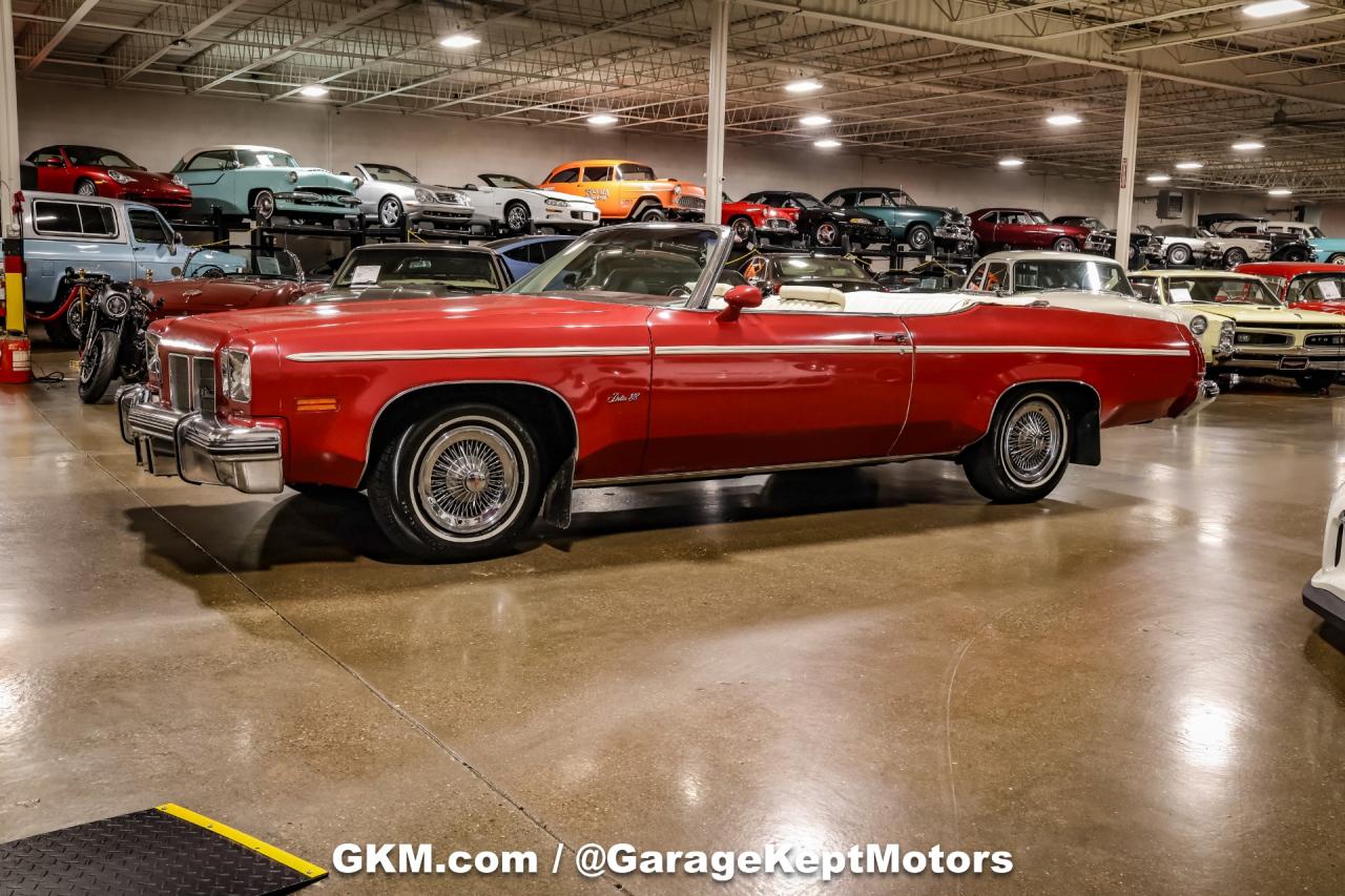 1975 Oldsmobile Delta 88 Royale