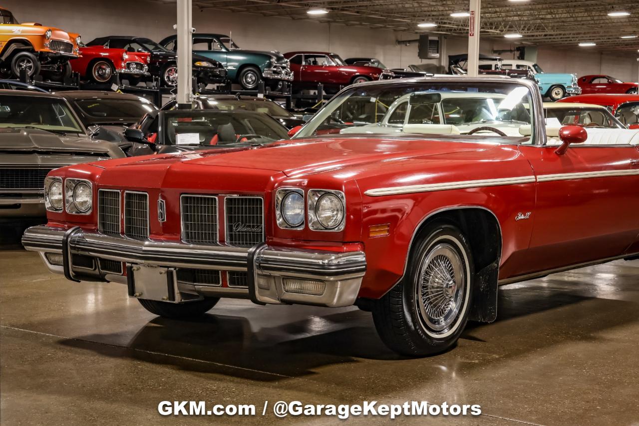 1975 Oldsmobile Delta 88 Royale