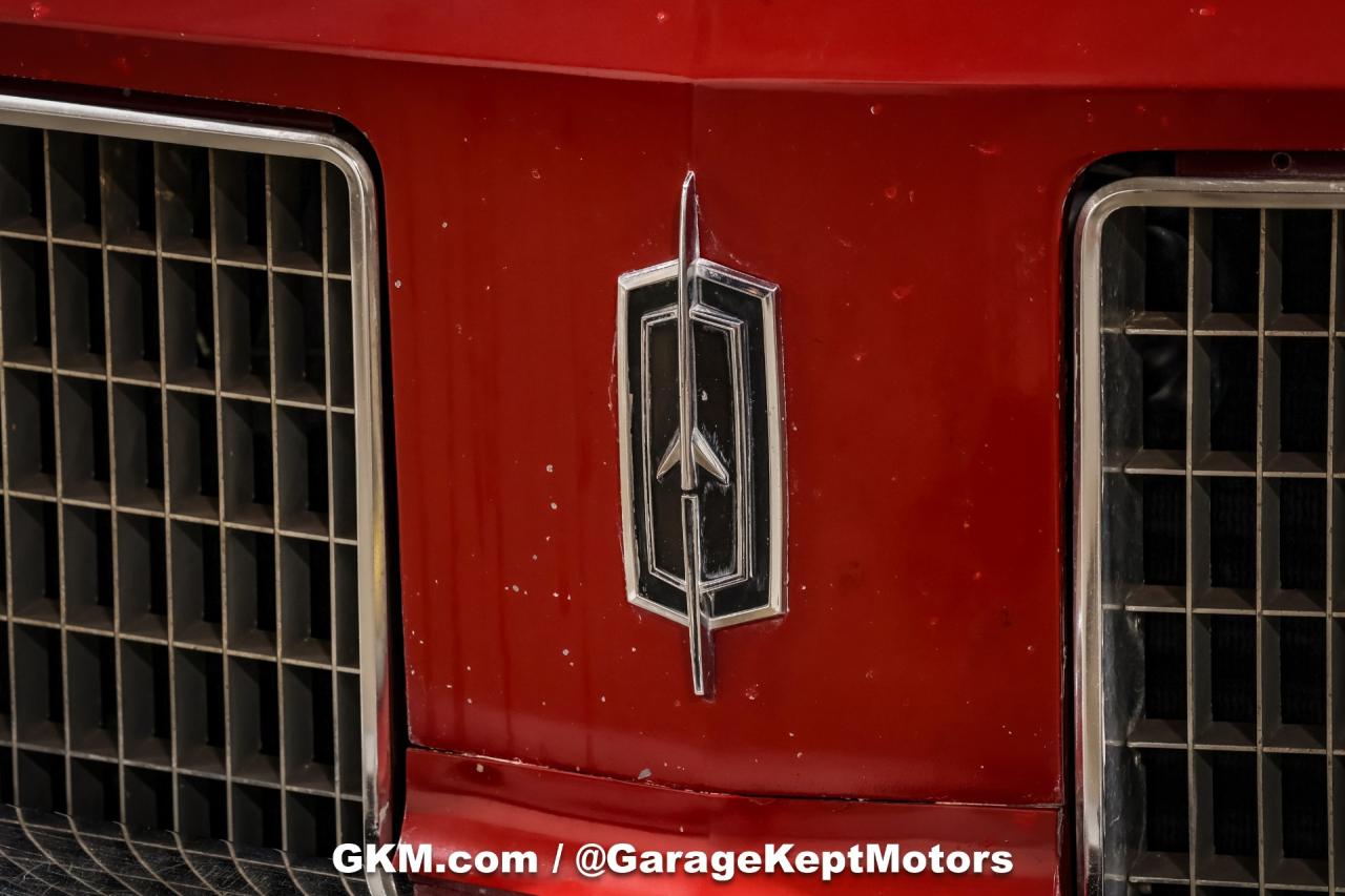 1975 Oldsmobile Delta 88 Royale
