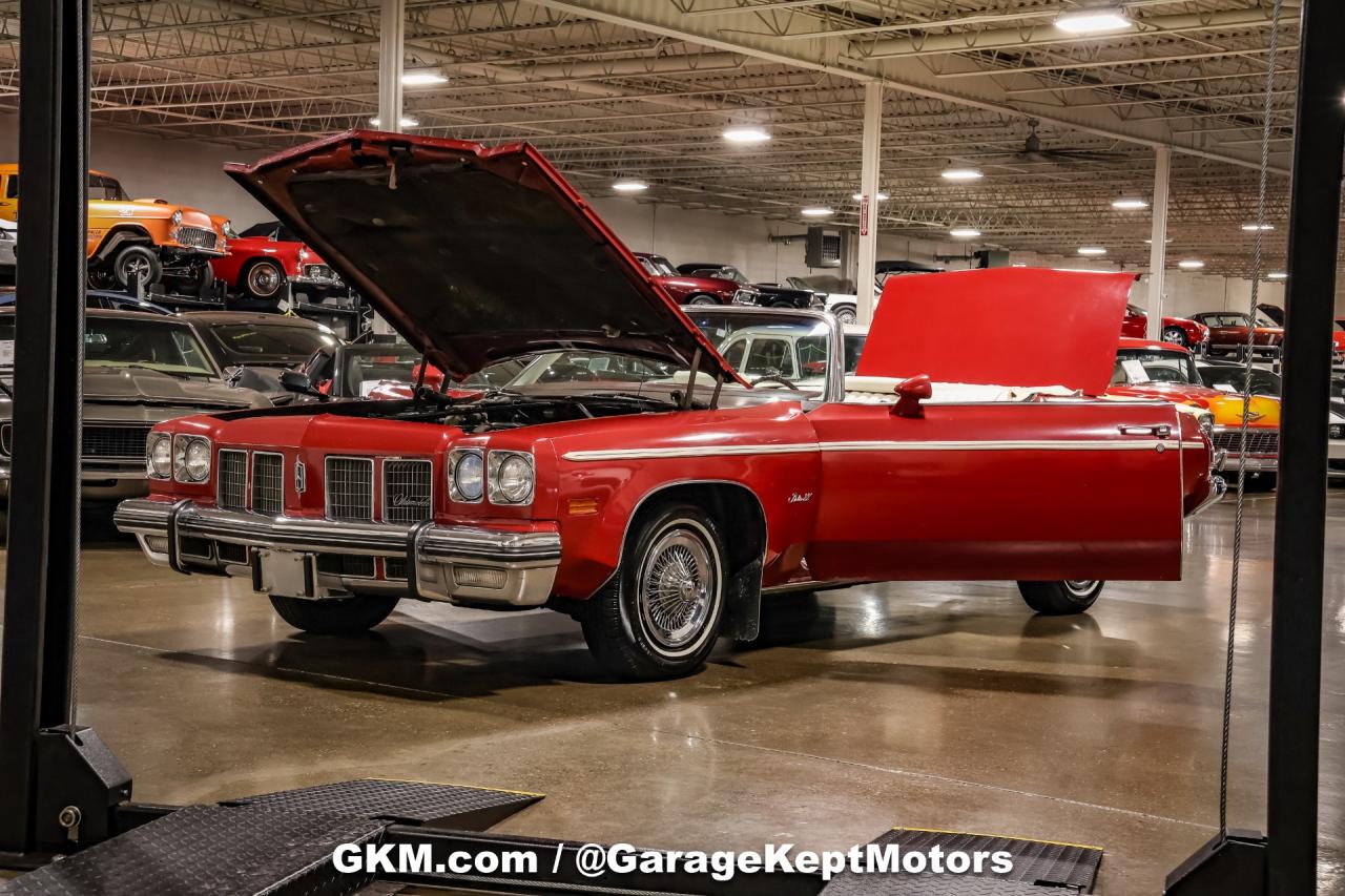 1975 Oldsmobile Delta 88 Royale