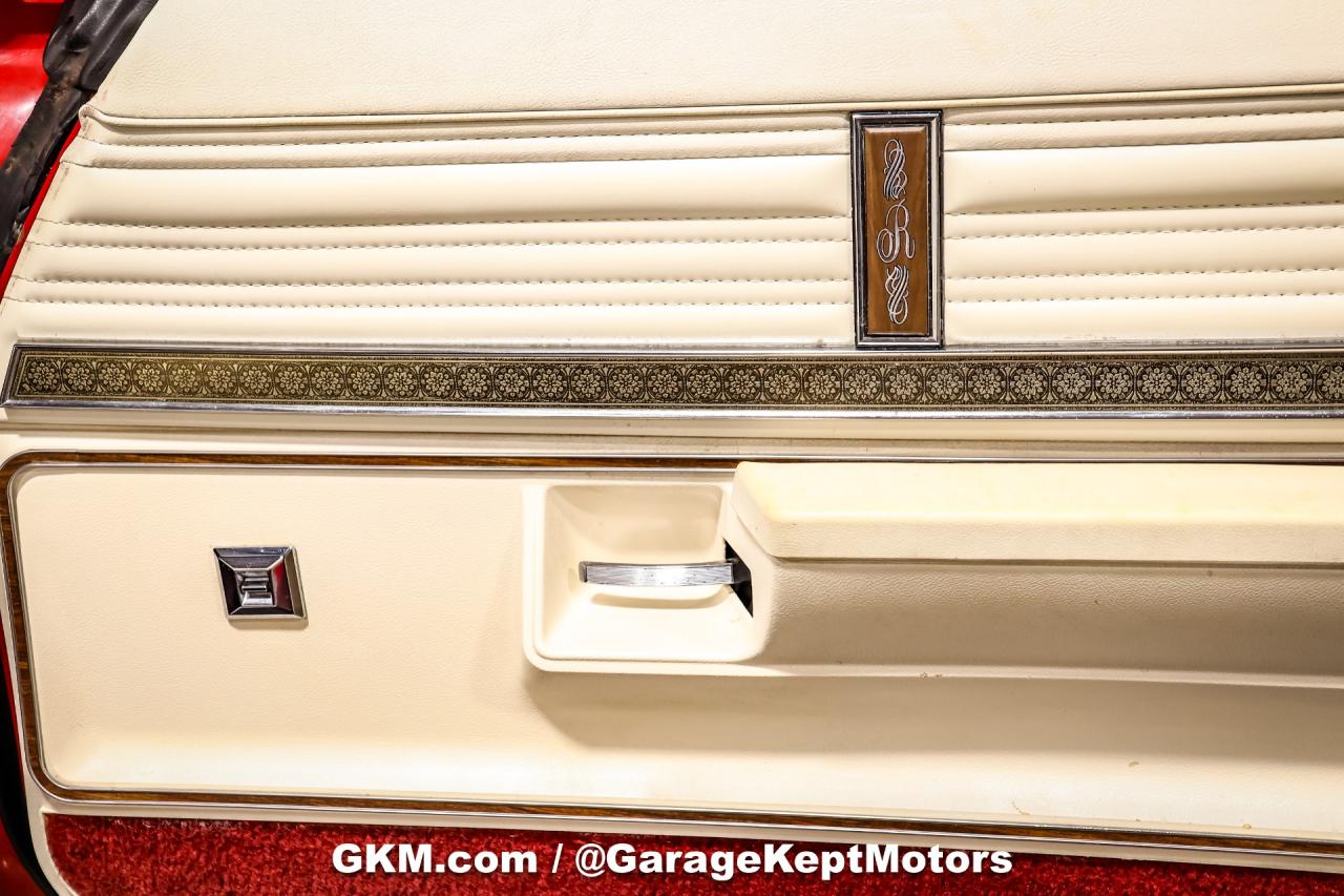 1975 Oldsmobile Delta 88 Royale