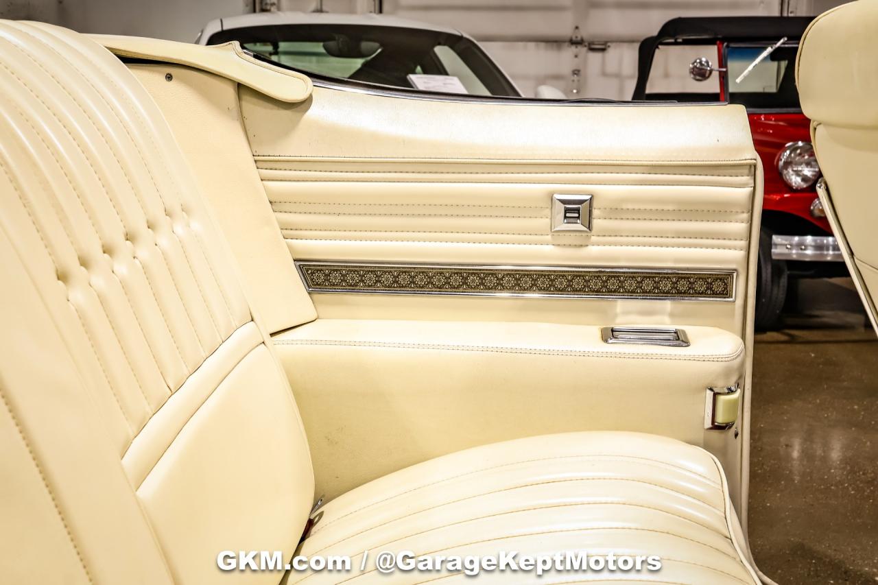 1975 Oldsmobile Delta 88 Royale