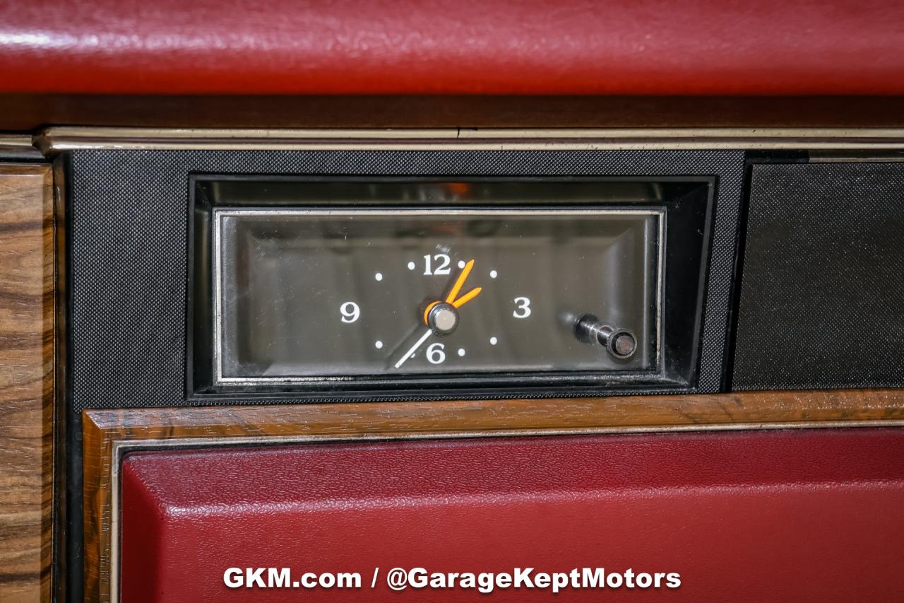 1975 Oldsmobile Delta 88 Royale