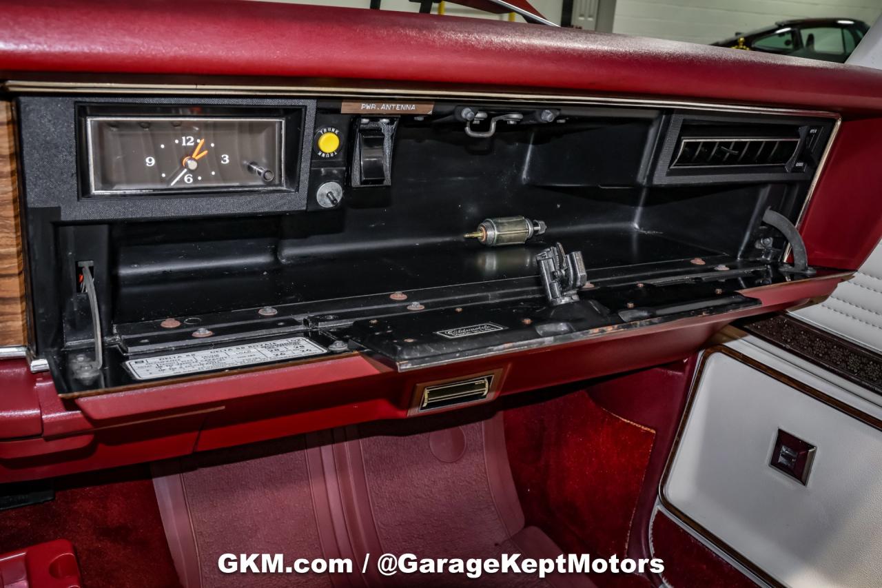 1975 Oldsmobile Delta 88 Royale