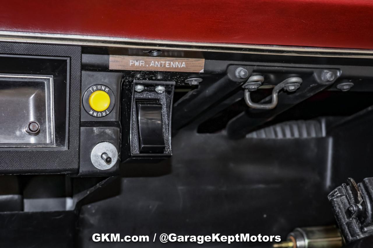 1975 Oldsmobile Delta 88 Royale