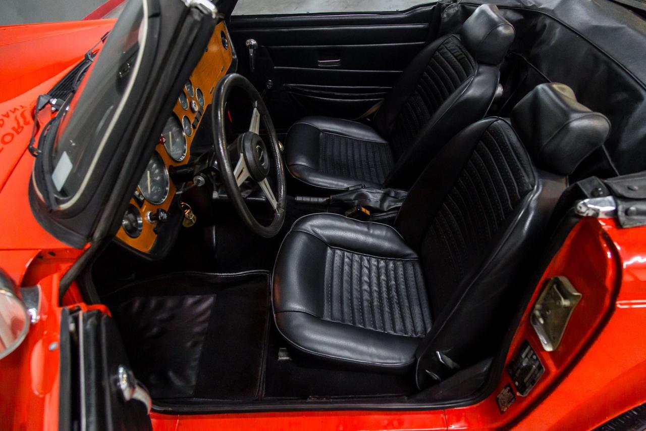 1976 Triumph TR6 OVERDRIVE HARD TOP