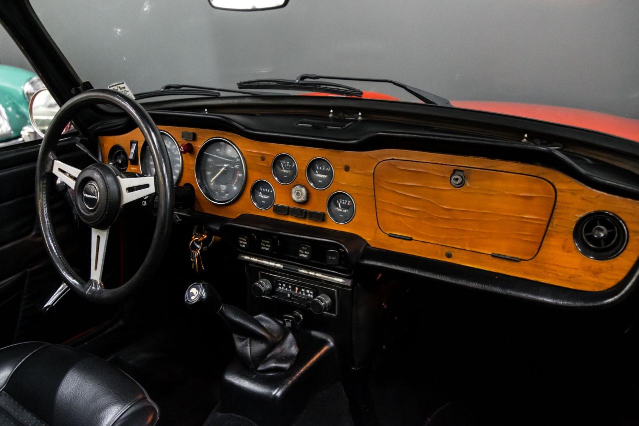 1976 Triumph TR6 OVERDRIVE HARD TOP