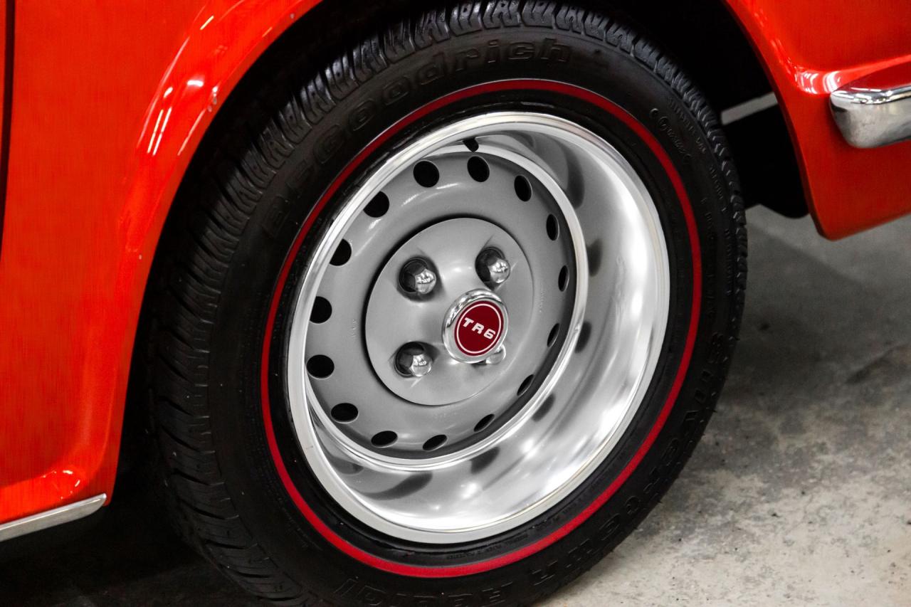 1976 Triumph TR6 OVERDRIVE HARD TOP