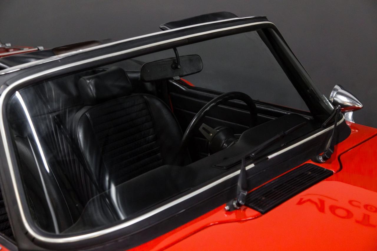 1976 Triumph TR6 OVERDRIVE HARD TOP