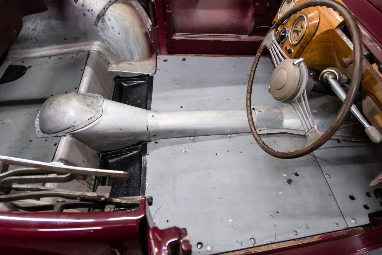 1949 Triumph 2000