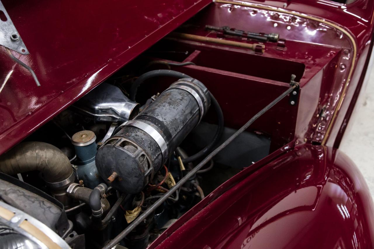 1949 Triumph 2000