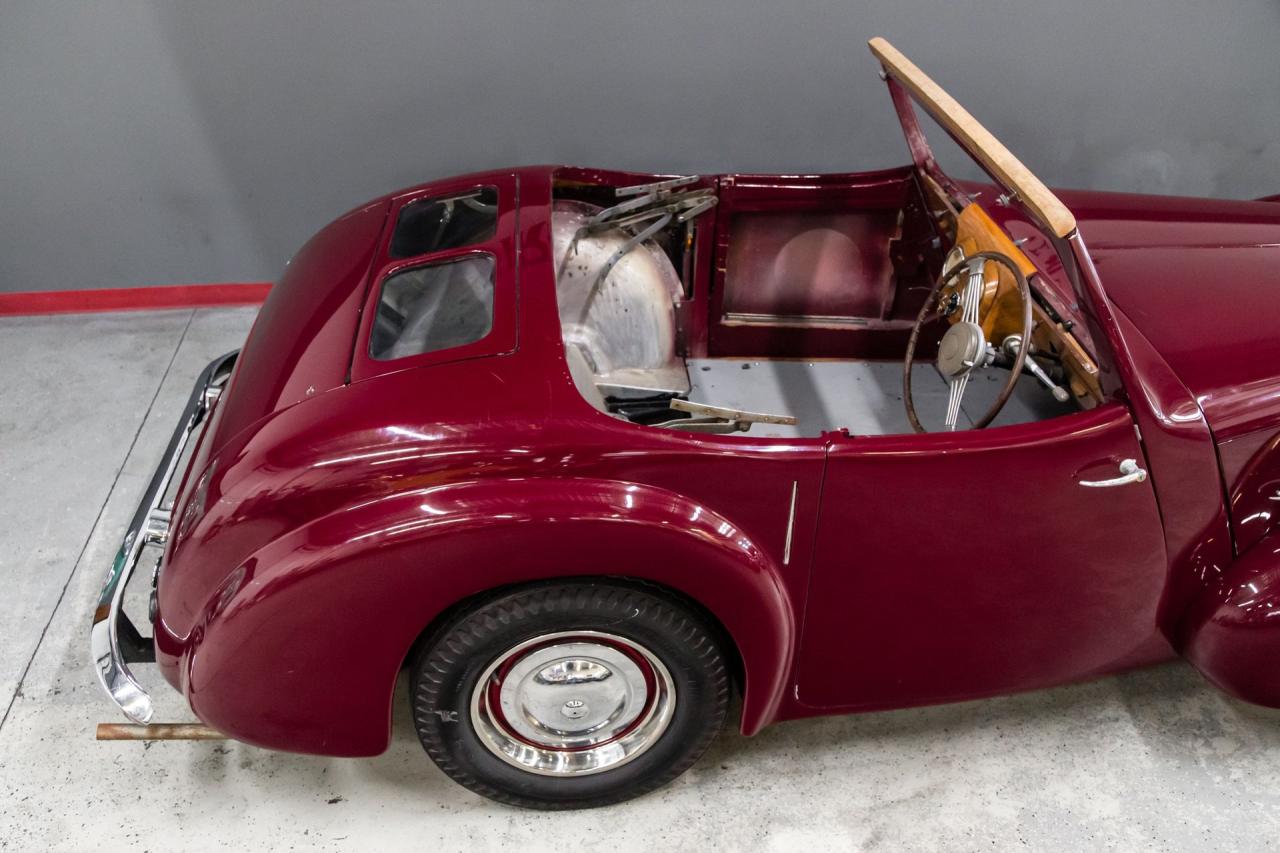 1949 Triumph 2000