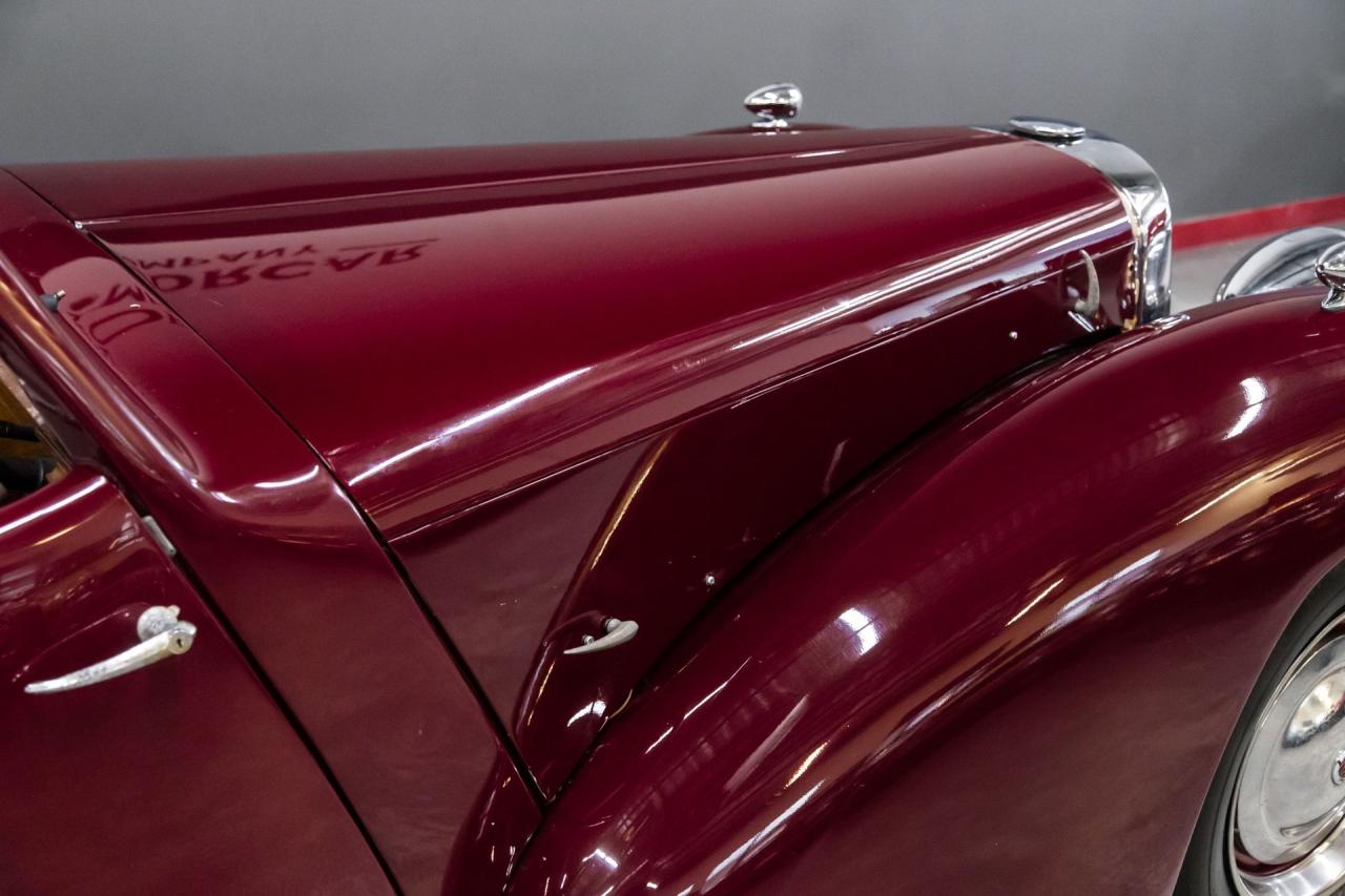 1949 Triumph 2000
