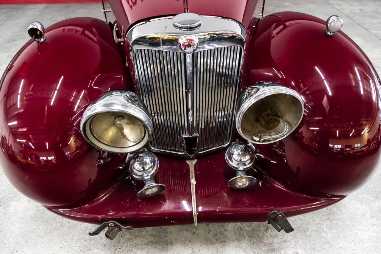 1949 Triumph 2000