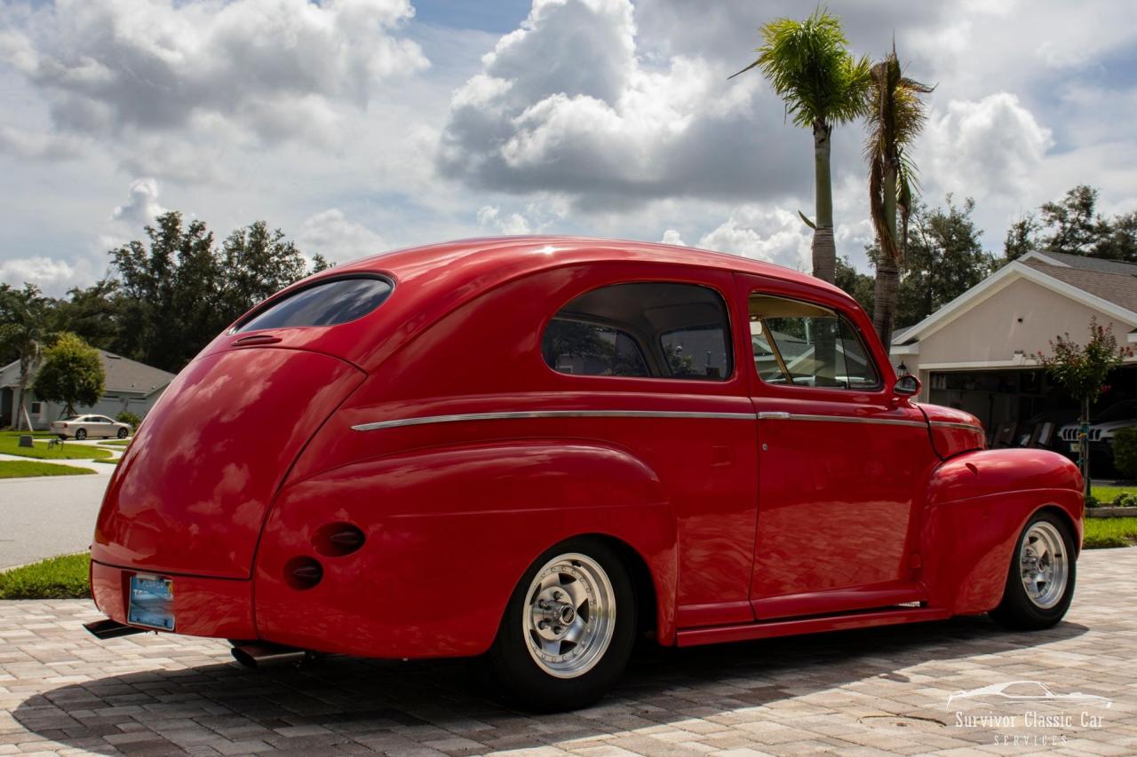1941 Ford Super Deluxe