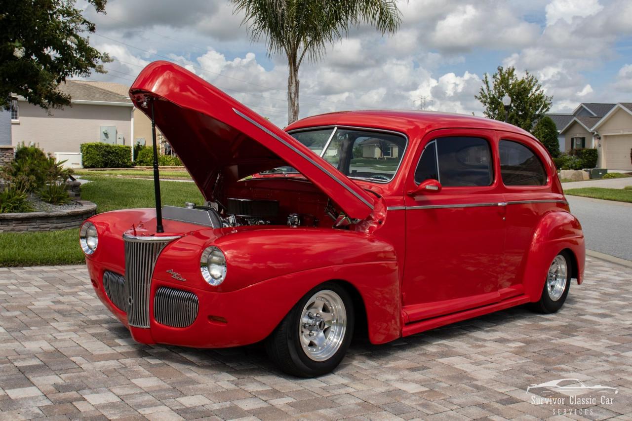 1941 Ford Super Deluxe