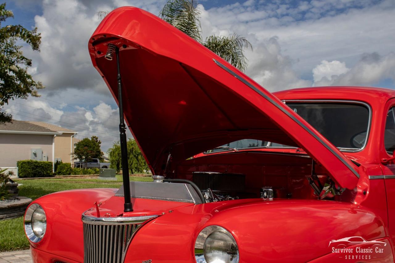 1941 Ford Super Deluxe