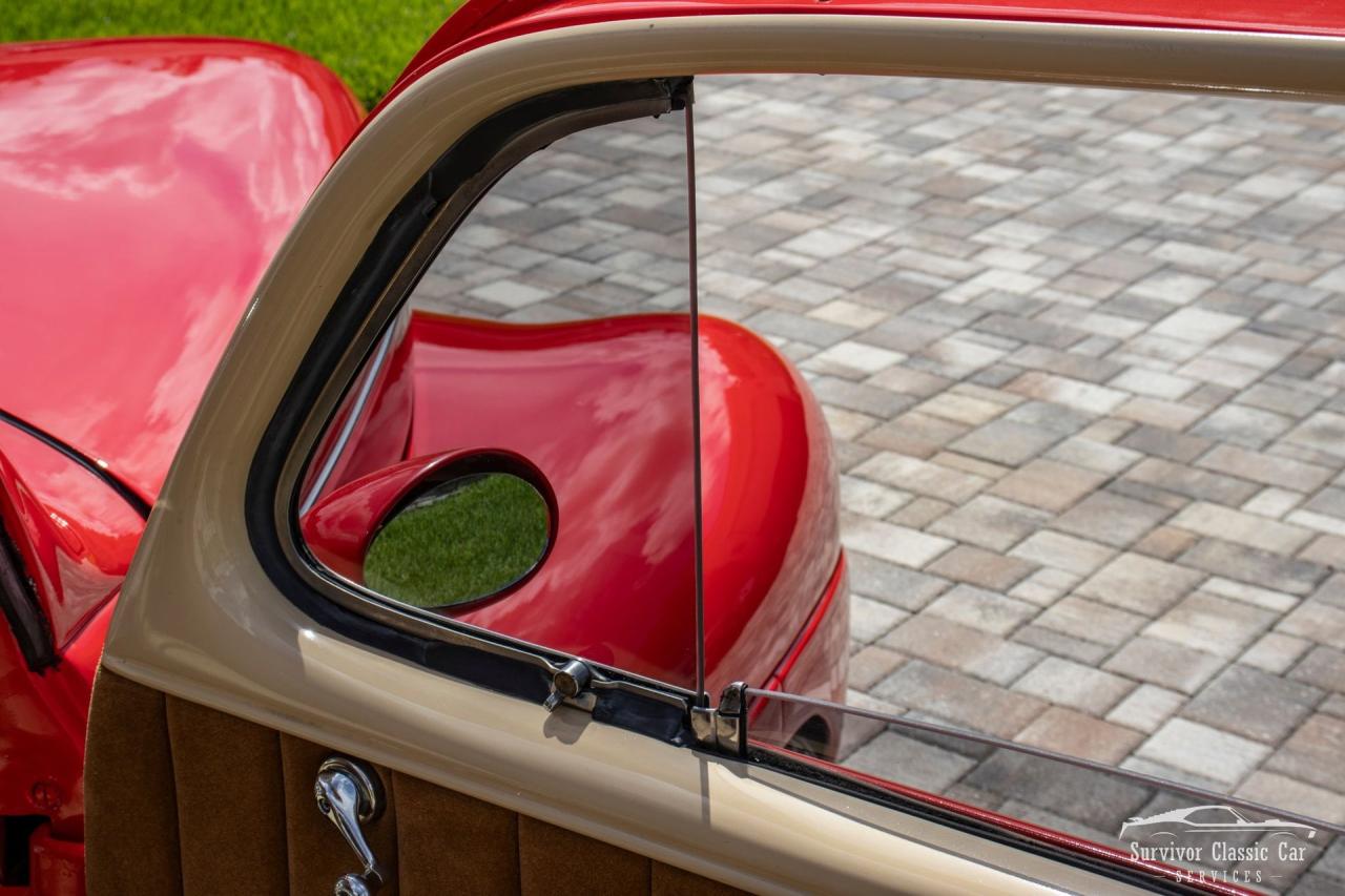 1941 Ford Super Deluxe