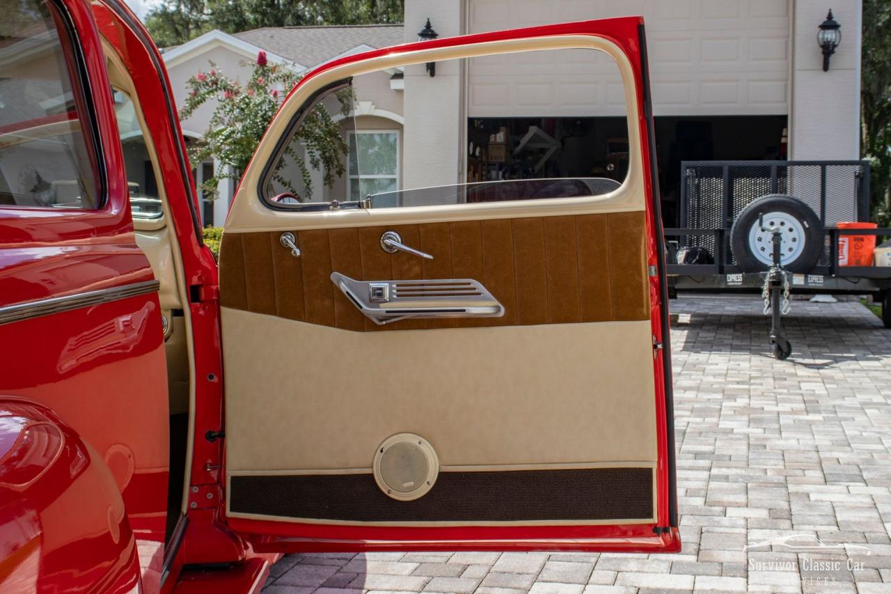 1941 Ford Super Deluxe