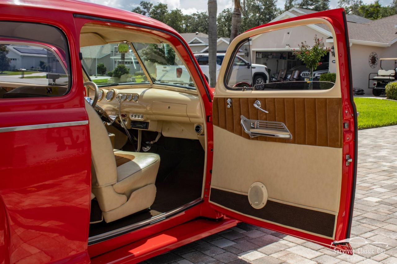 1941 Ford Super Deluxe