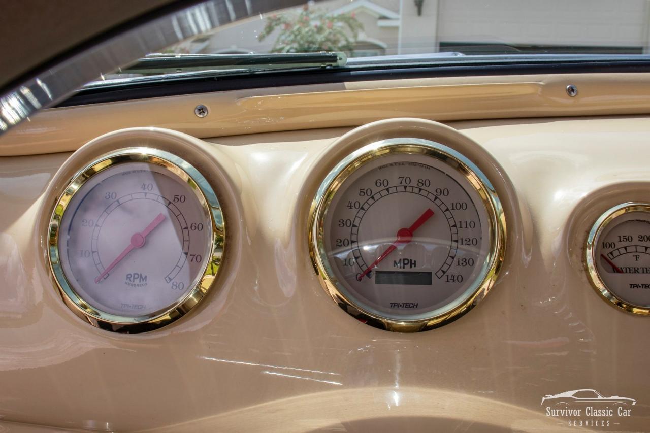 1941 Ford Super Deluxe