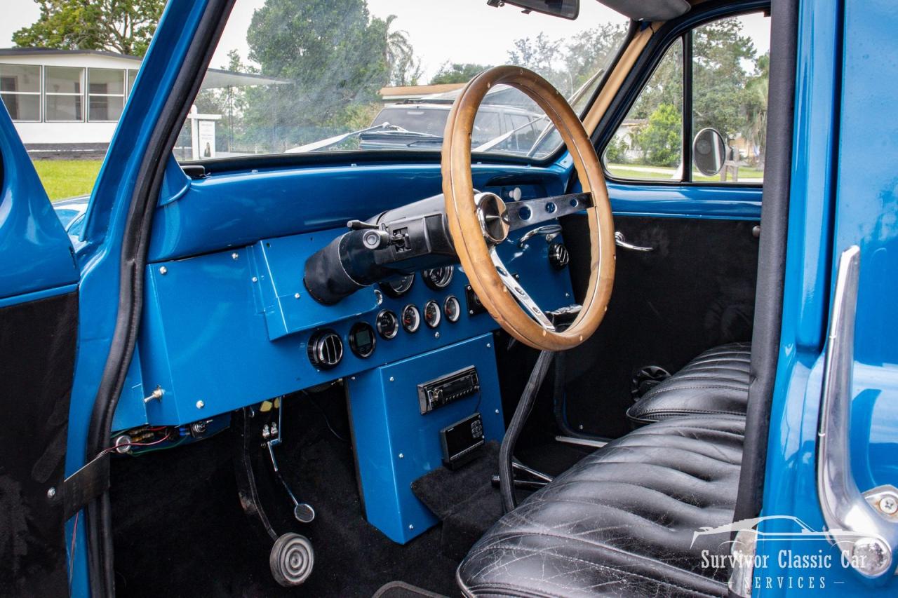 1965 Austin Taxi Cab