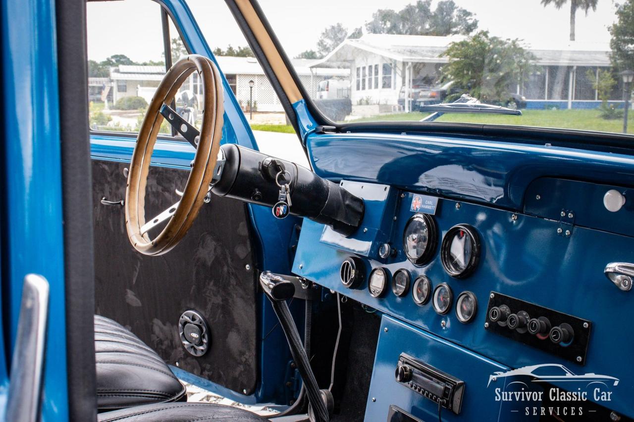 1965 Austin Taxi Cab