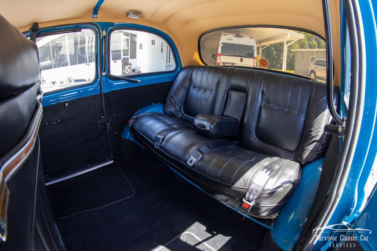 1965 Austin Taxi Cab FX4