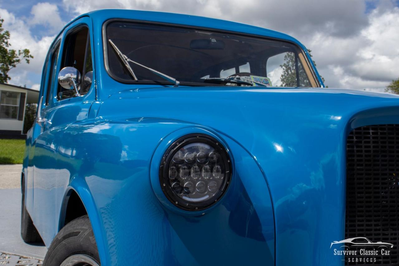 1965 Austin Taxi Cab FX4