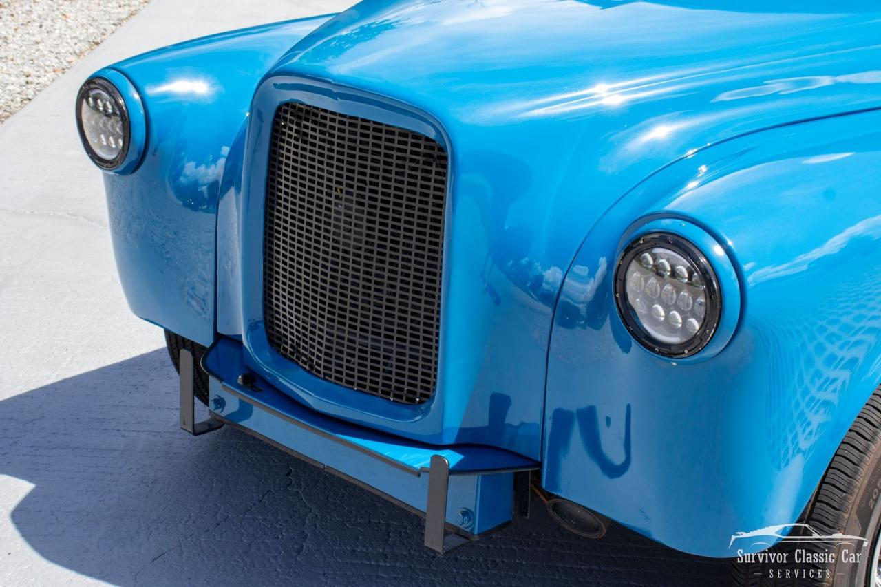 1965 Austin Taxi Cab FX4