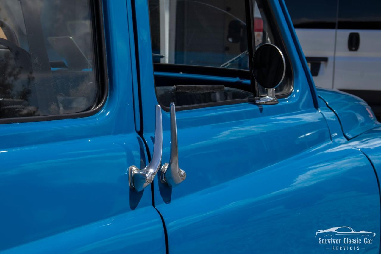 1965 Austin Taxi Cab FX4