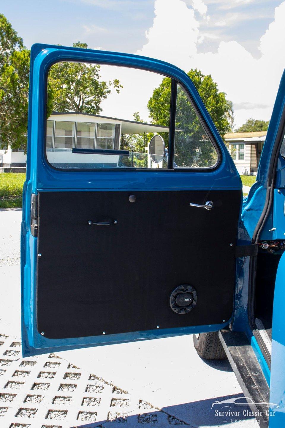 1965 Austin Taxi Cab FX4